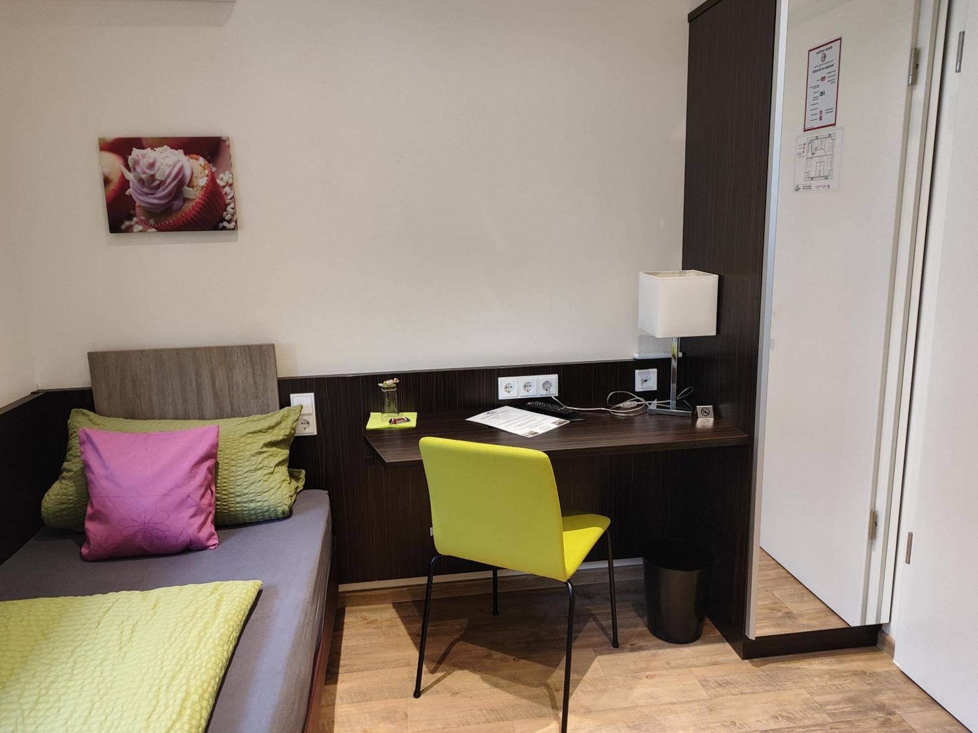 Hotel Gaestehaus Stock Zimmer Sahnehaeuble FDH Extérieur photo